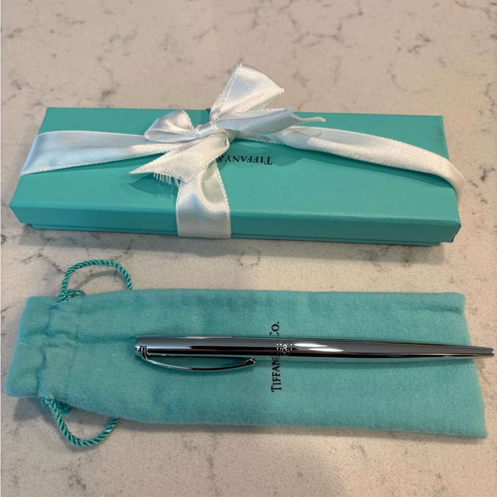 Brand NEW Tiffany & Co. Silver Pen with Teal Pouch